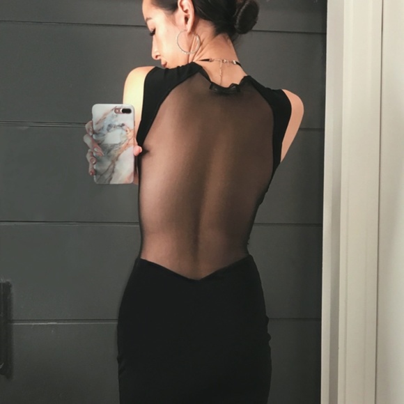 Elizabeth and James Dresses & Skirts - Elizabeth and James Black Mesh Dress